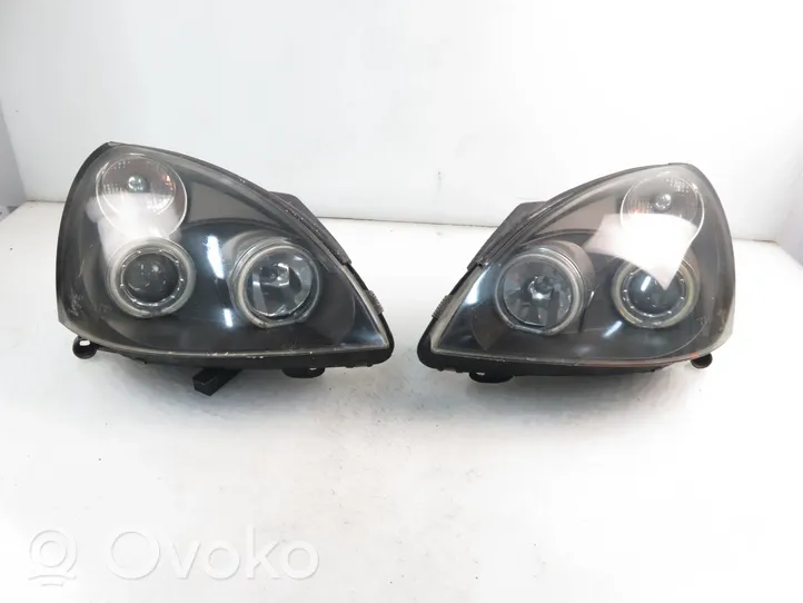 Renault Clio II Lot de 2 lampes frontales / phare 