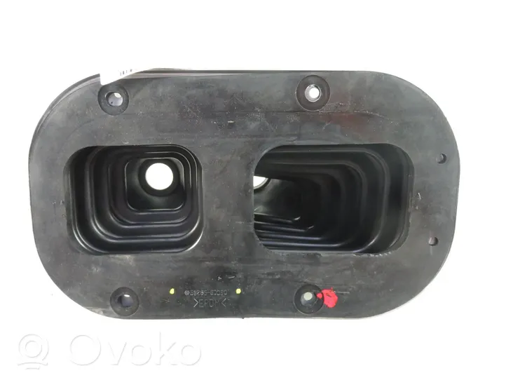 Toyota Land Cruiser (HDJ90) Base della presa Jacking 