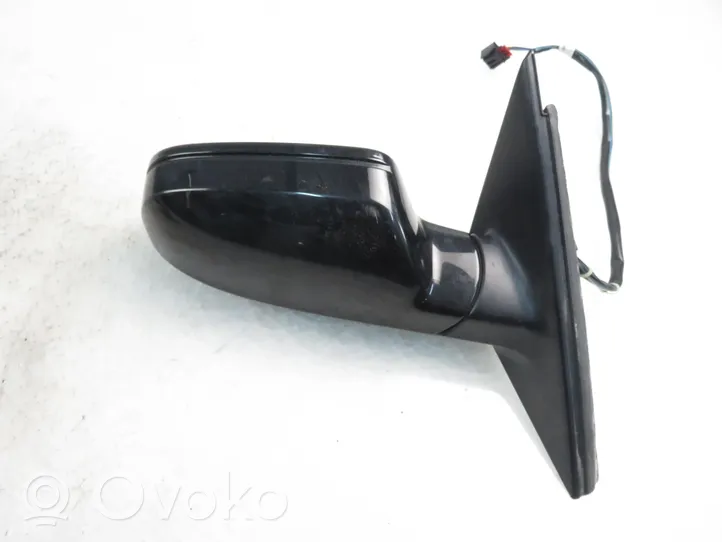 Audi A4 S4 B8 8K Front door electric wing mirror 