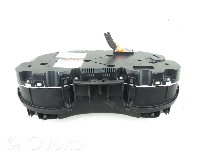 Audi A4 S4 B8 8K Speedometer (instrument cluster) 