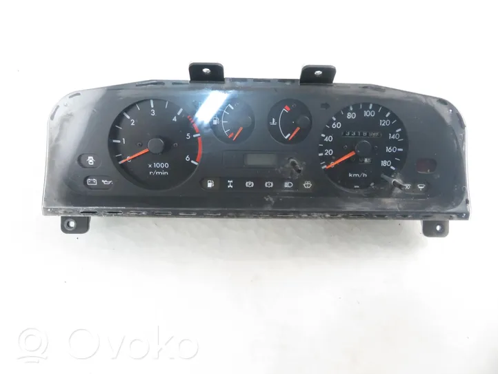 Nissan Terrano Compteur de vitesse tableau de bord 