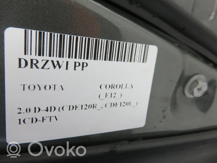 Toyota Corolla E120 E130 Drzwi przednie 