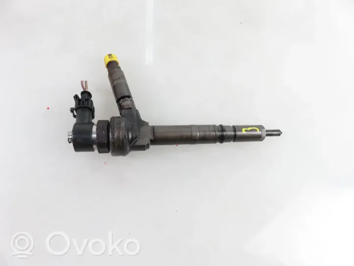 Opel Astra H Fuel injector 