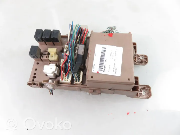 Toyota Corolla E120 E130 Module de contrôle carrosserie centrale 2323000231