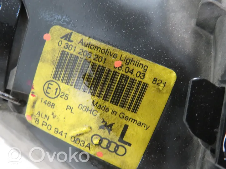 Audi A3 S3 8P Lampa przednia 8P0941003A