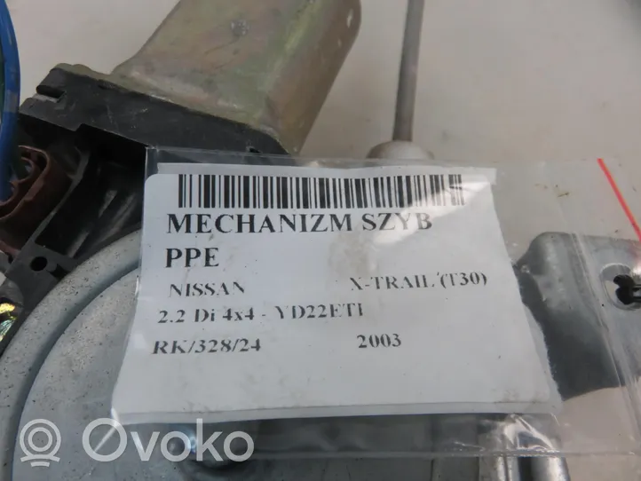 Nissan X-Trail T30 Elektryczny podnośnik szyby drzwi przednich 