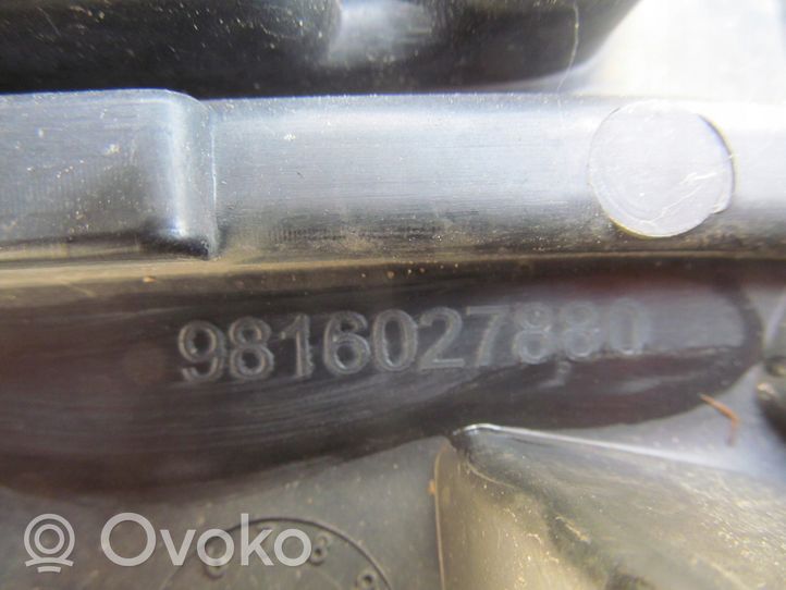 Peugeot 301 Kratka dolna zderzaka przedniego 9816027880