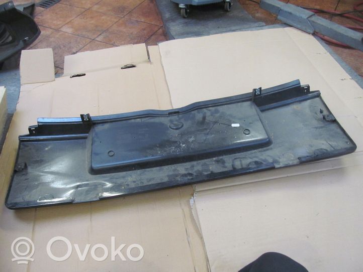 Citroen C2 Takaluukun koristelista 9643390280