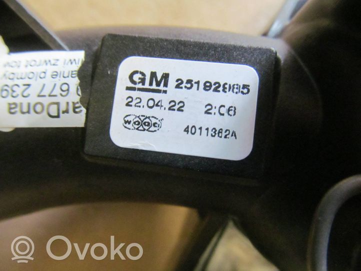 Opel Corsa E Boîtier de thermostat / thermostat 25192985