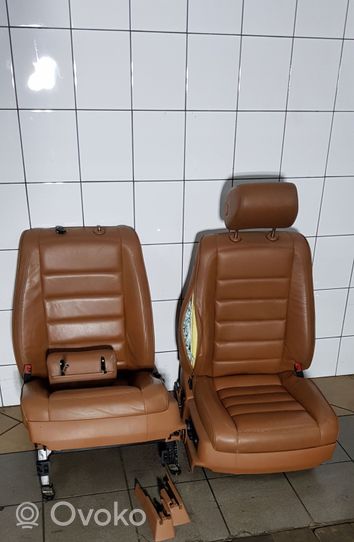 Volkswagen Touareg I Interior set 