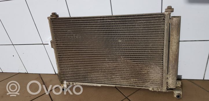 Mazda B2500 Radiateur condenseur de climatisation 