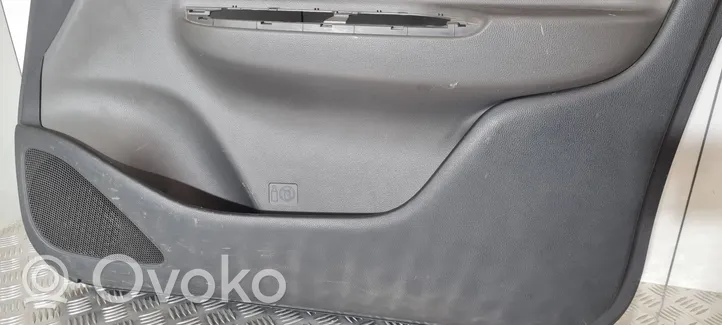 Mitsubishi L200 Boczki / Tapicerka drzwi / Komplet 
