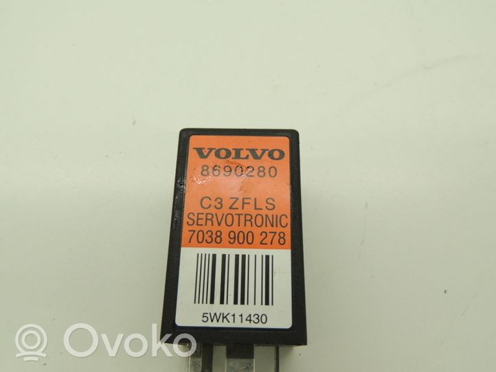 Volvo V70 Muu rele 8690280