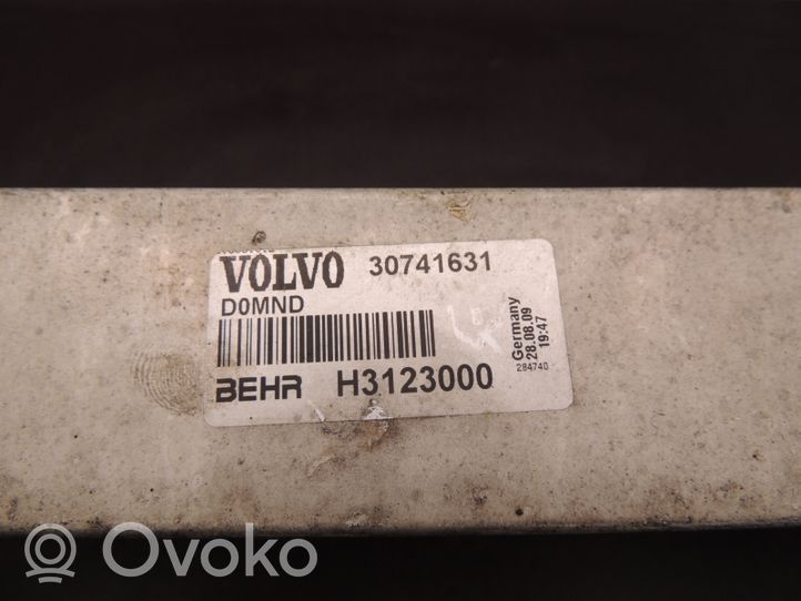 Volvo C70 Intercooler radiator 30741631