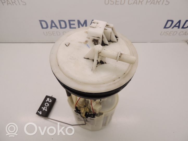 Nissan Almera N16 Polttoainesäiliön pumppu 0580314