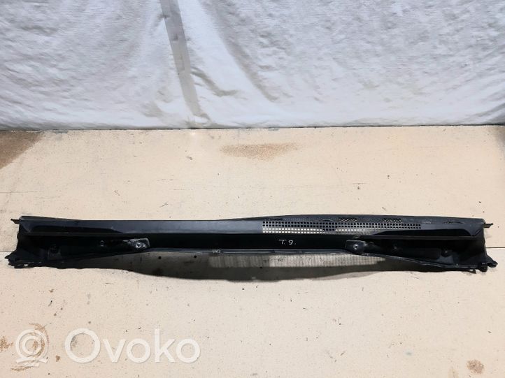 Honda FR-V Wiper trim 