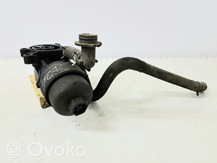 Volvo V50 Mocowanie / uchwyt filtra oleju 