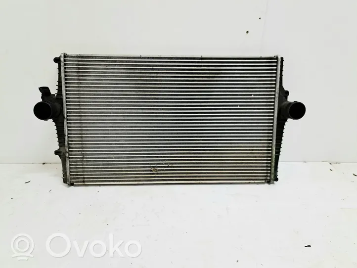 Volvo XC70 Chłodnica powietrza doładowującego / Intercooler 