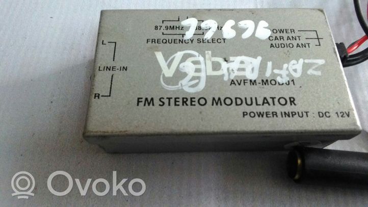 Opel Zafira B Amplificateur d'antenne AVFMMOD01