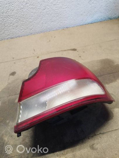 Hyundai Lantra II Lampa tylna R92402285