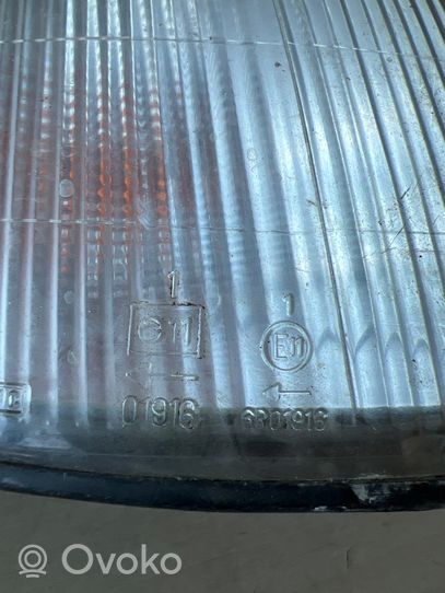 Hyundai Pony Front indicator light 01916