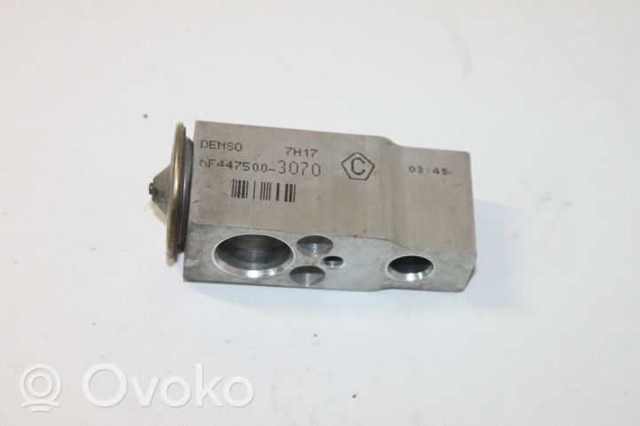 Toyota Yaris Ilmastointilaitteen laajennusventtiili (A/C) NF44750003070