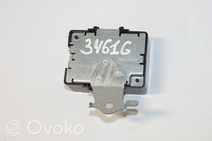 Toyota Yaris Блок управления дверью 897410D090