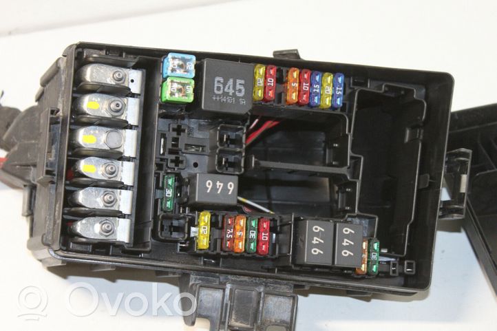 Skoda Octavia Mk3 (5E) Skrzynka bezpieczników / Komplet 5Q0907361B