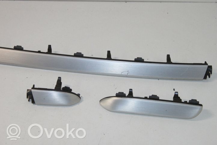 Audi A3 S3 8V Rivestimento del vano portaoggetti del cruscotto 8V2853189AE