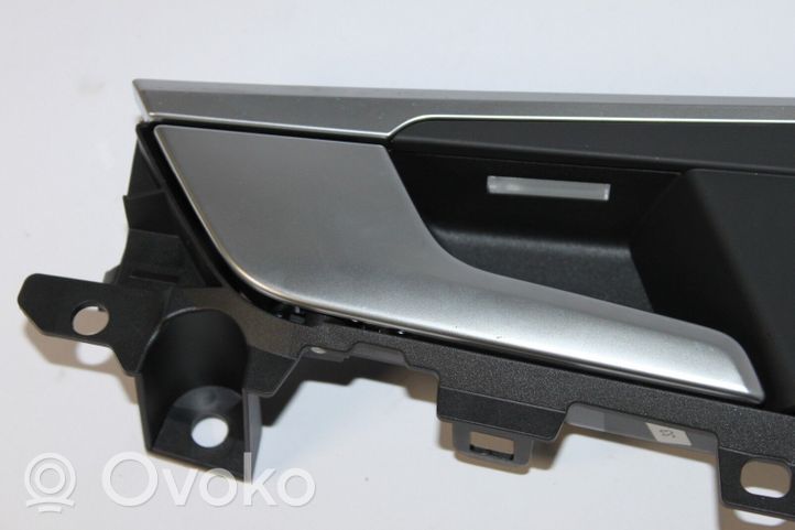 Audi A5 Galinė atidarymo rankenėlė vidinė 8W0959523B