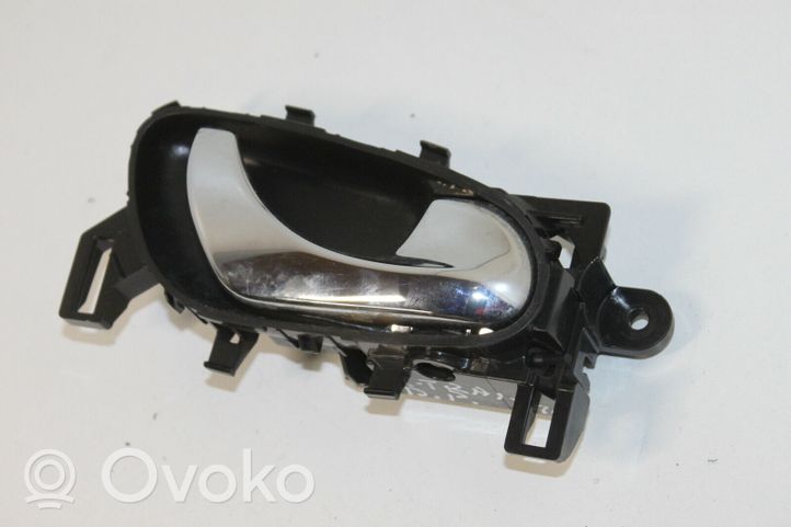 Nissan X-Trail T32 Front door interior handle 