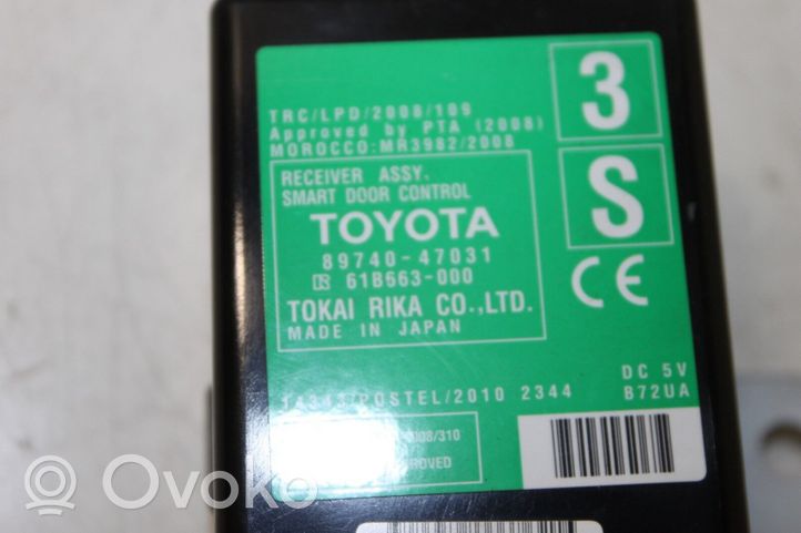 Toyota Prius (XW30) Sterownik / Moduł drzwi 8974047031