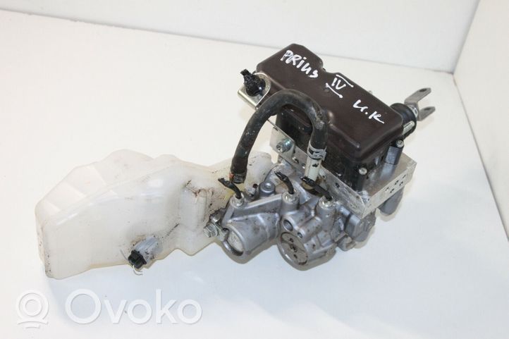 Toyota Prius (XW50) Główny cylinder hamulca 4727047040