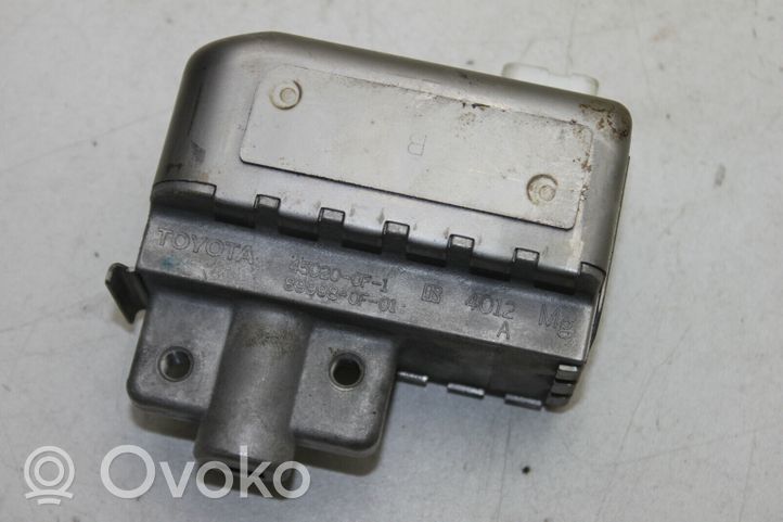 Toyota Corolla Verso E121 Blocchetto del volante 899980F01