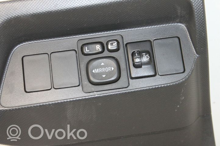 Toyota Auris 150 Przycisk regulacji lusterek bocznych 5554502020