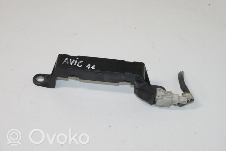 Toyota Avensis T270 Antenne intérieure accès confort 8999730070