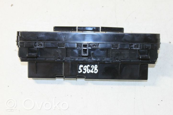 Toyota Auris E180 Panel klimatyzacji 75H695