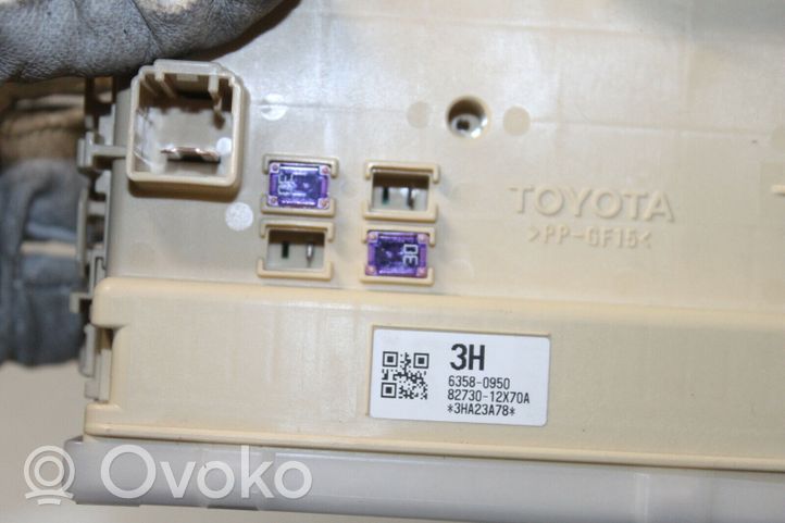 Toyota Auris E180 Unidad de control/módulo de carrocería central 8922102350