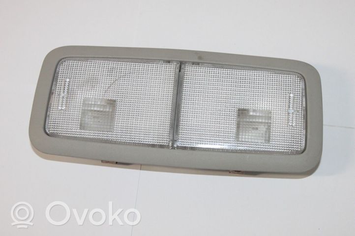 Toyota Auris E180 Lampka podsufitki tylna 8125005030