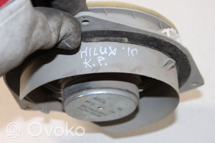 Toyota Hilux (AN10, AN20, AN30) Haut-parleur de porte avant 861600K010