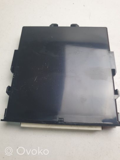 Toyota RAV 4 (XA40) Module confort 8999042091