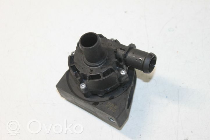 Audi A1 Pompe à eau de liquide de refroidissement 5Q0965567A