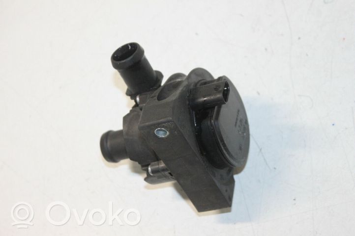 Audi A1 Pompe à eau de liquide de refroidissement 5Q0965567A