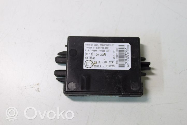 Toyota Yaris Unidad de control/módulo de la combustión 897800D011