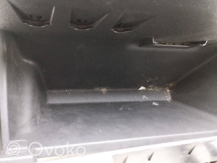 Volkswagen Tiguan Allspace Daiktadėžės (bordačioko) komplektas 5NN857097A