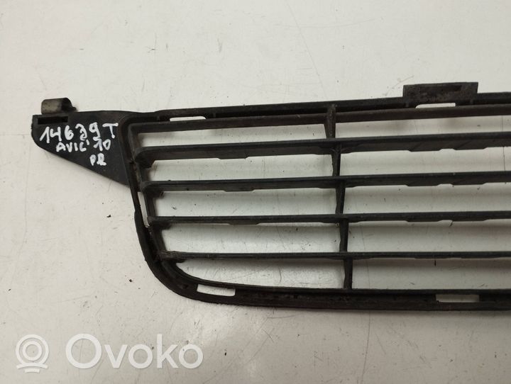 Toyota Avensis T270 Front bumper lower grill 5511205080