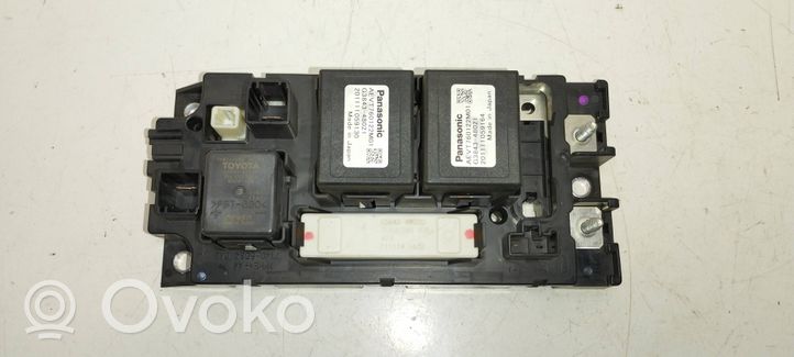 Toyota Prius+ (ZVW40) Module de fusibles G9271-47020