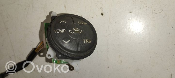 Toyota Prius+ (ZVW40) Przełącznik / Przycisk kierownicy 