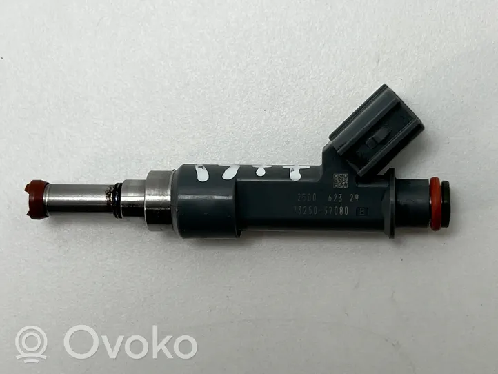 Toyota Prius (XW50) Injecteur de carburant 2325037080