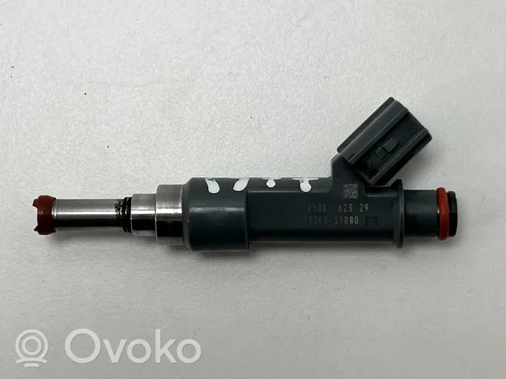 Toyota Prius (XW50) Injecteur de carburant 2325037080